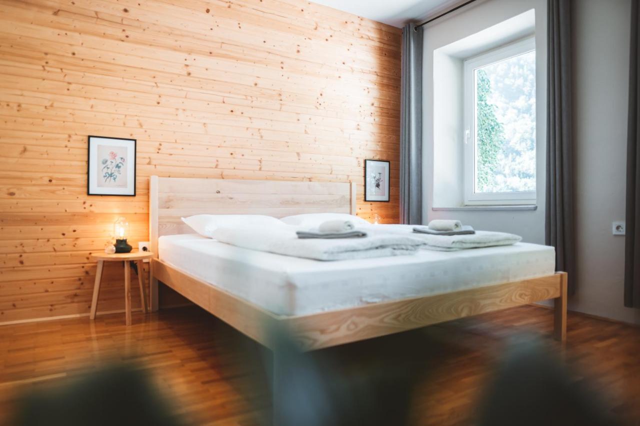 Gorska Roza Bed and Breakfast Log pod Mangartom Exteriör bild