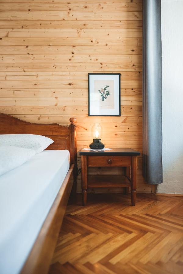 Gorska Roza Bed and Breakfast Log pod Mangartom Exteriör bild
